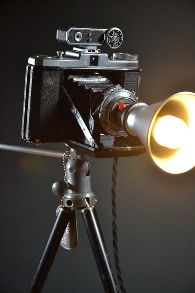 The 'Zeiss Nettar' Camera Table Lamp/Desk Lamp