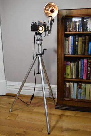 The Pentax photo-flash camera floor light